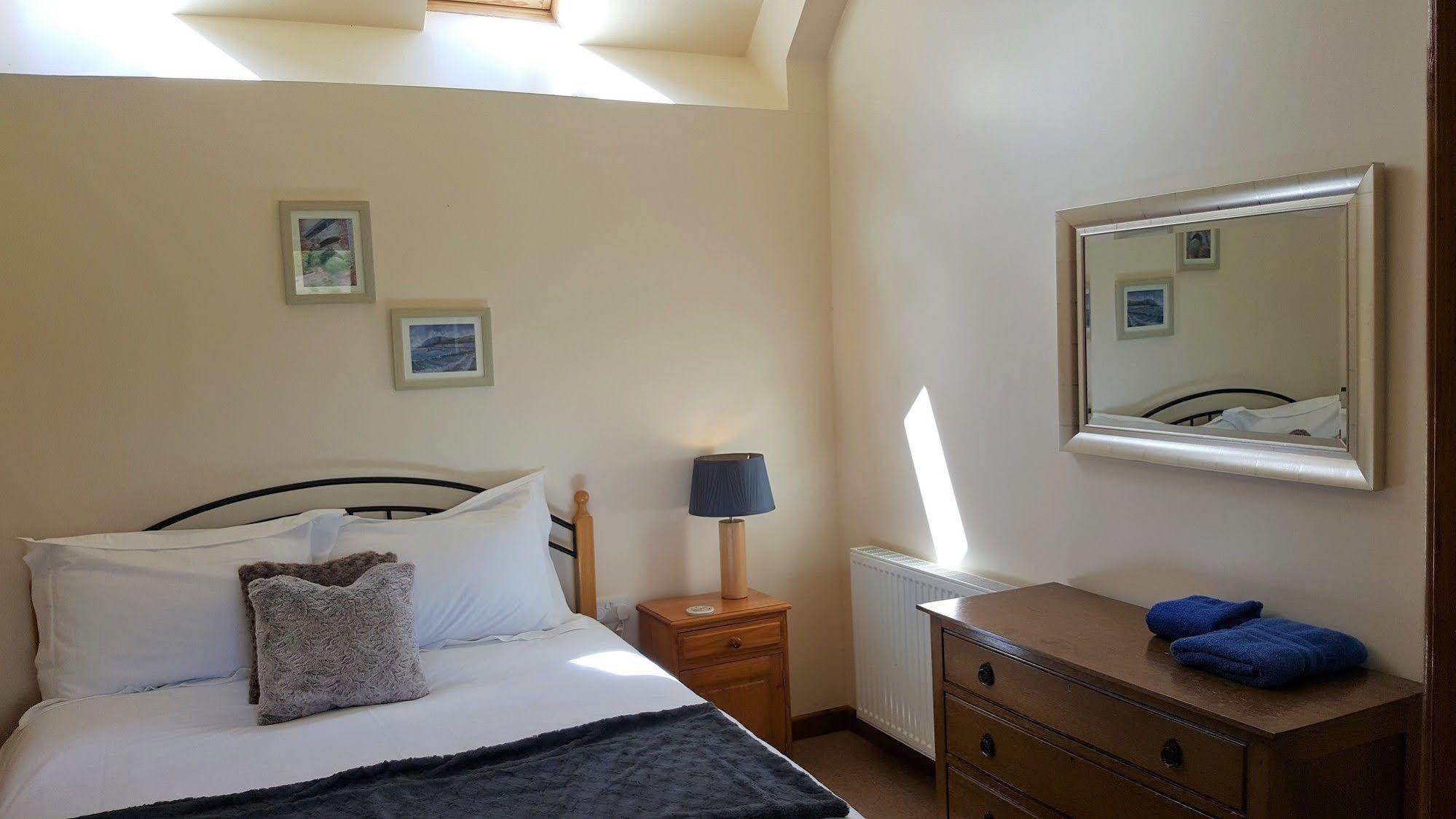 Nant Yr Onnen B&B And Holiday Cottage Tregaron ภายนอก รูปภาพ
